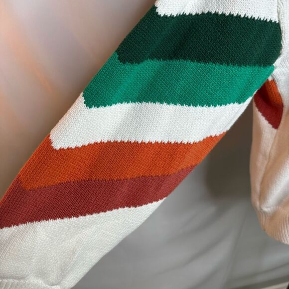 BiBi Multi Color Chevron Pattern Sweater Size L - Picture 11 of 16